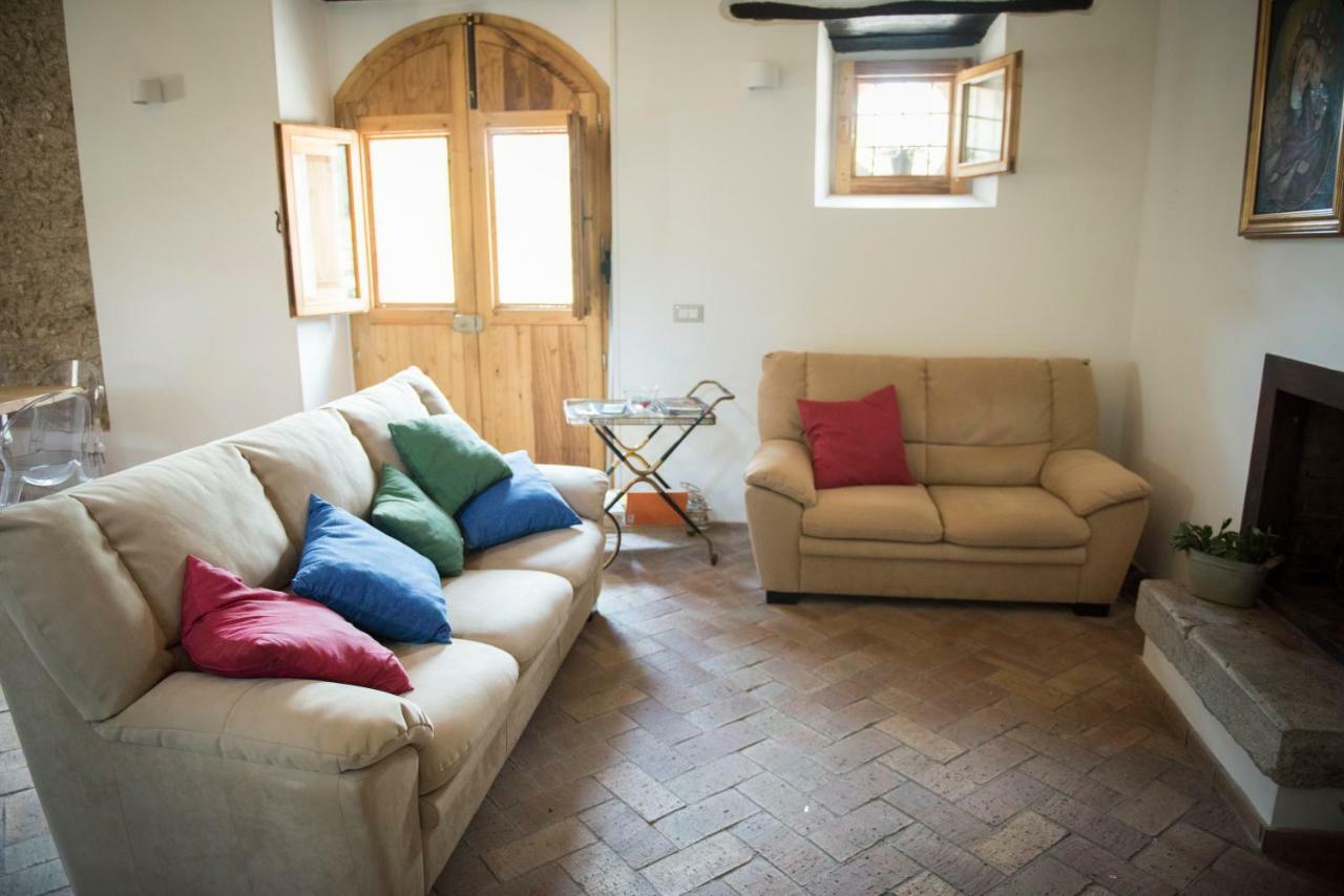 B&B Rifugio Tra Gli Ulivi กัมปาญา ภายนอก รูปภาพ