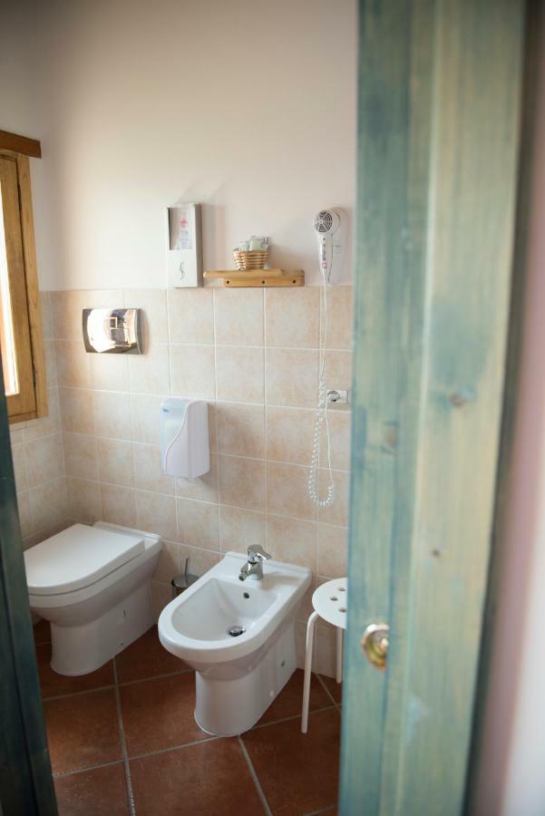 B&B Rifugio Tra Gli Ulivi กัมปาญา ภายนอก รูปภาพ